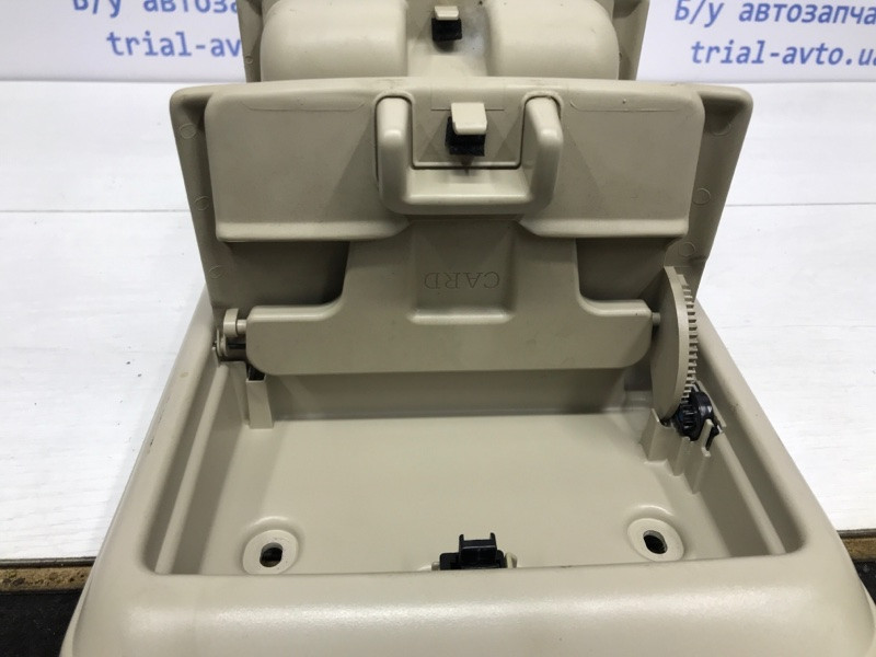 Плафон передний Mitsubishi Pajero Sport 1996-2008 MR240322 (Арт. 42001) Киев - изображение 2