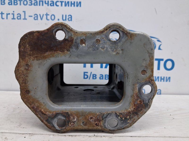 Кронштейн усилителя переднего бампера Hyundai I30 FD 1.6 DIESEL D4FB 2007 лев. (б/у) Киев - изображение 2
