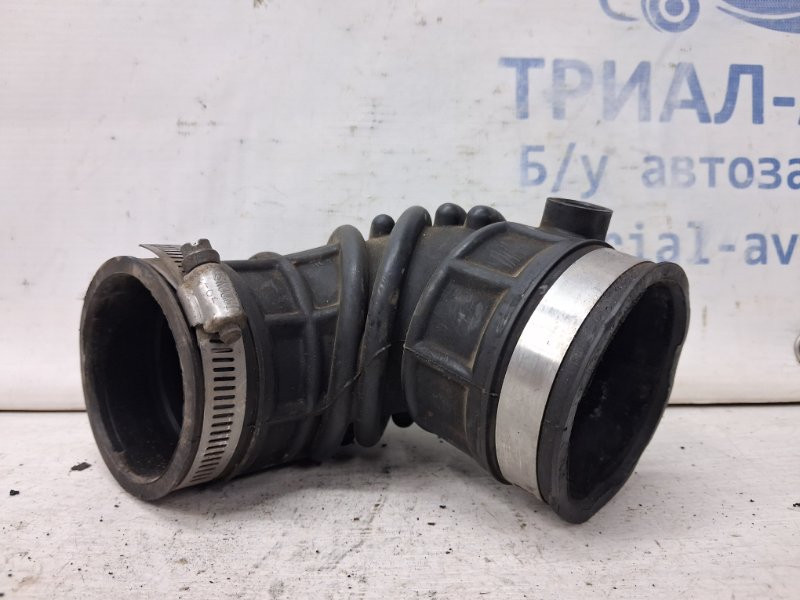 Патрубок воздушного фильтра Suzuki SX4 1 2.0 БЕНЗИН J20A 2006 (б/у) Киев - изображение 2