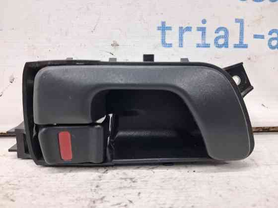 Ручка двери внутренняя правая Mitsubishi Pajero Wagon 3 3.2 ДИЗЕЛЬ 4M41 1999 (б/у) Київ