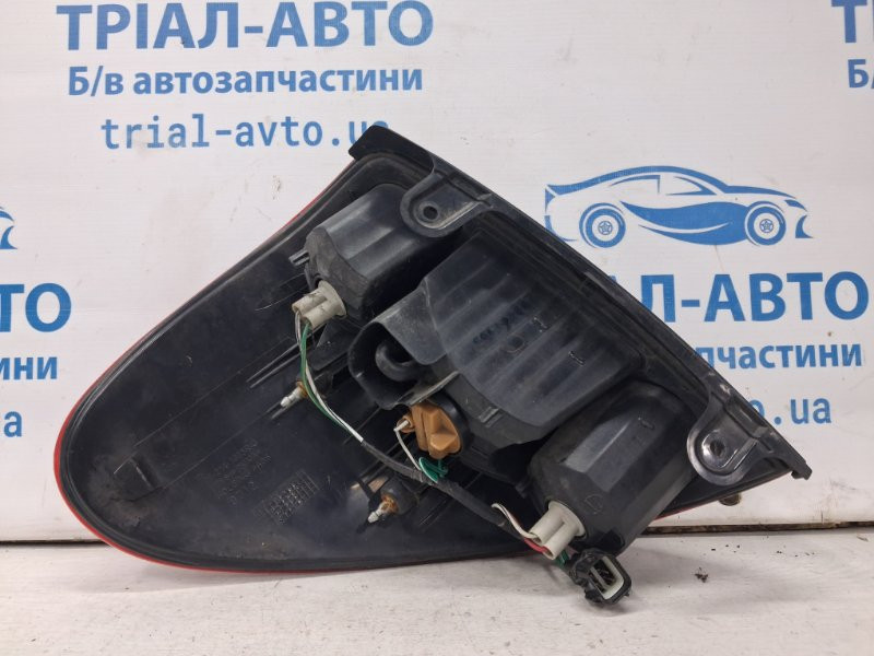 Фонарь задний внешний правый Mitsubishi L200 KB 2.5 DIESEL 4D56 2006 (б/у) Київ - зображення 4