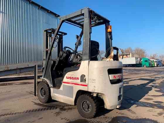 Газ-бензиновий навантажувач Nissan, 2012 року. Модель: P1F1A15D. Номiнальна вантажопідйомність 1.5 т Тернопіль