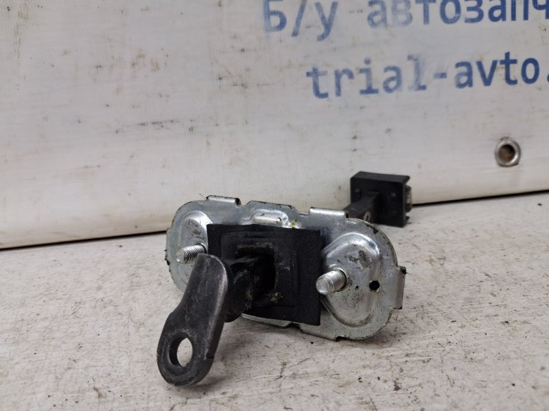 Ограничитель двери задний правый SsangYong Rexton Y250 2.7 D27DT 2006 (б/у) Киев - изображение 2