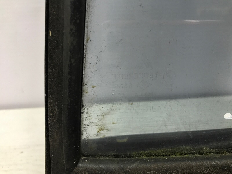 Стекло двери задней правой (форточка) Mitsubishi Pajero Sport K9 2.5 DIESEL 4D56 1996 (б/у) Київ - зображення 3