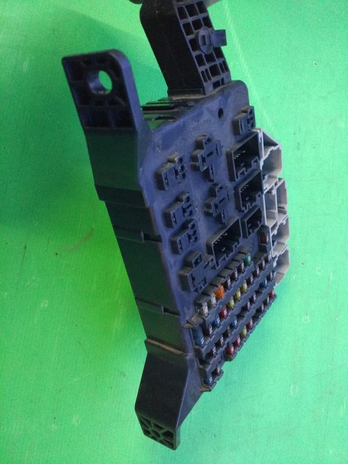 Блок запобіжників 4S7T-14A073-AA Форд Мондео 3 оригінал Вінниця - зображення 5