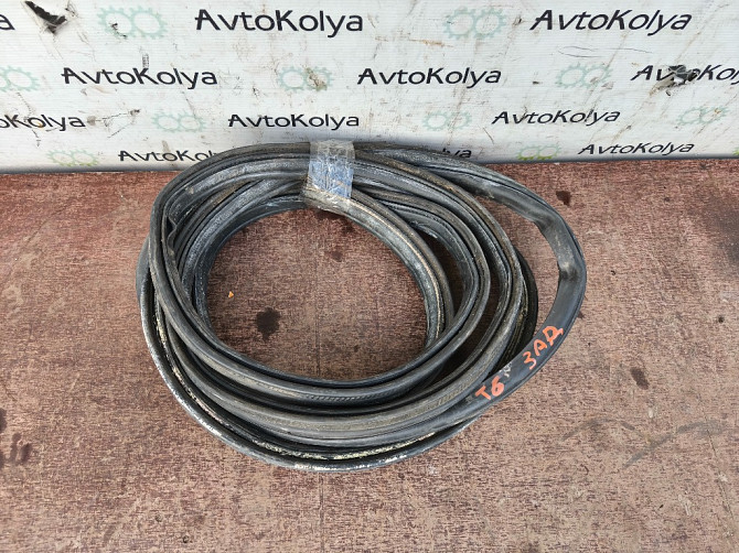 Уплотнитель задней двери VW T5 2010-2015 (7E0843791) Ковель - изображение 1