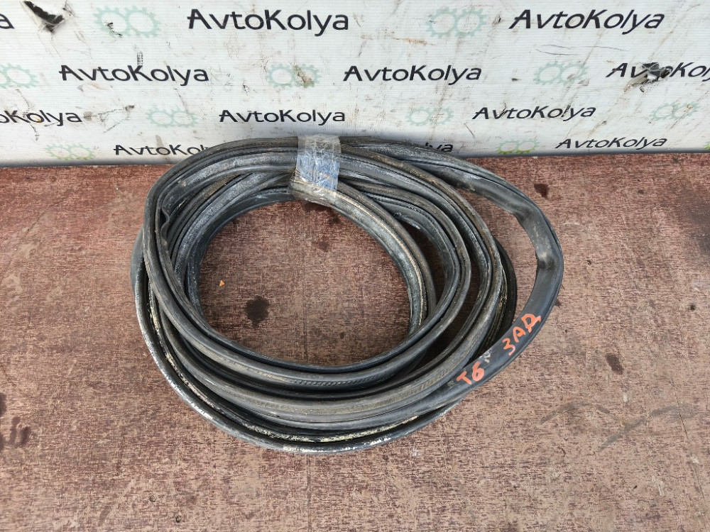 Уплотнитель задней двери VW T5 2010-2015 (7E0843791) Ковель - изображение 1