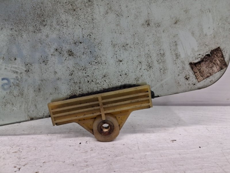 Стекло двери заднее левое Kia Ceed JD 1.6 DIESEL D4FB 2012 (б/у) Киев - изображение 2