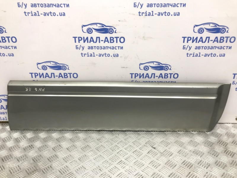 Накладка двери Mitsubishi Pajero Wagon 3 3.2 ДИЗЕЛЬ 4M41 1999 перед. прав. (б/у) Киев - изображение 1