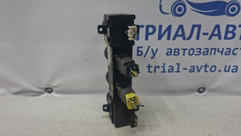 Кнопка обогрева сид. SsangYong Actyon CJ 2.0 DIESEL D20DT 2005 (б/у) Київ - зображення 2