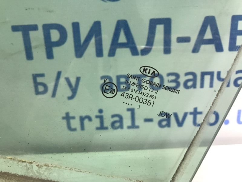 Стекло двери заднее левое Kia Ceed JD 1.6 DIESEL D4FB 2012 (б/у) Київ - зображення 3