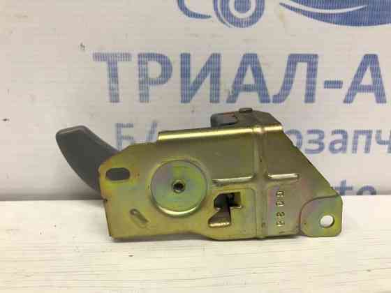 Ручка дверей внутрішня ліва Kia Sorento BL 2.5 DIESEL D4CB 2002 (б/у) Київ