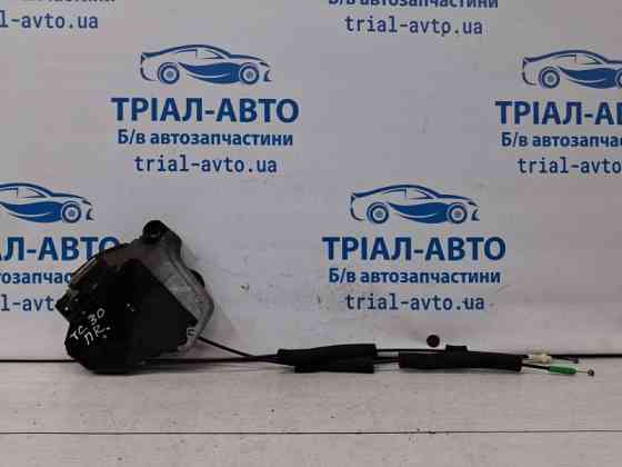 Замок двери передний правый Toyota Camry 2001-2006 6903033241 (Арт. 68370) Київ