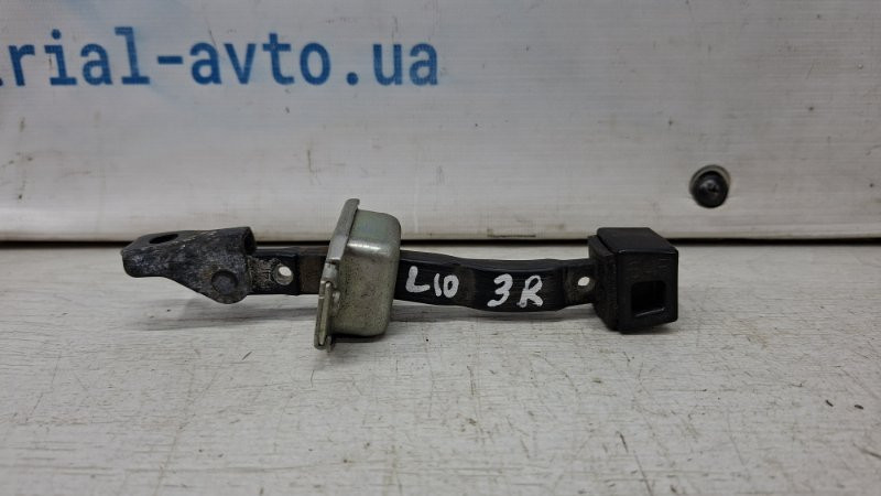 Ограничитель двери задний правый Mitsubishi Lancer 10 2.0 БЕНЗИН 4B11 2007 (б/у) Київ - зображення 1