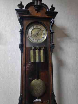 Антикварний настінний гирьовий годинник з маятником. Киев
