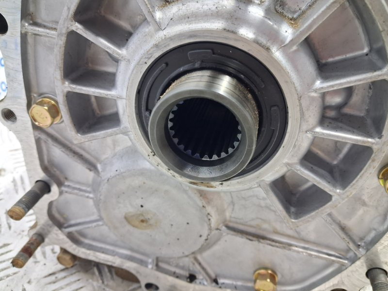 Раздаточная коробка Mitsubishi Pajero Wagon 3 3.2 ДИЗЕЛЬ 4M41 1999 (б/у) Київ - зображення 8