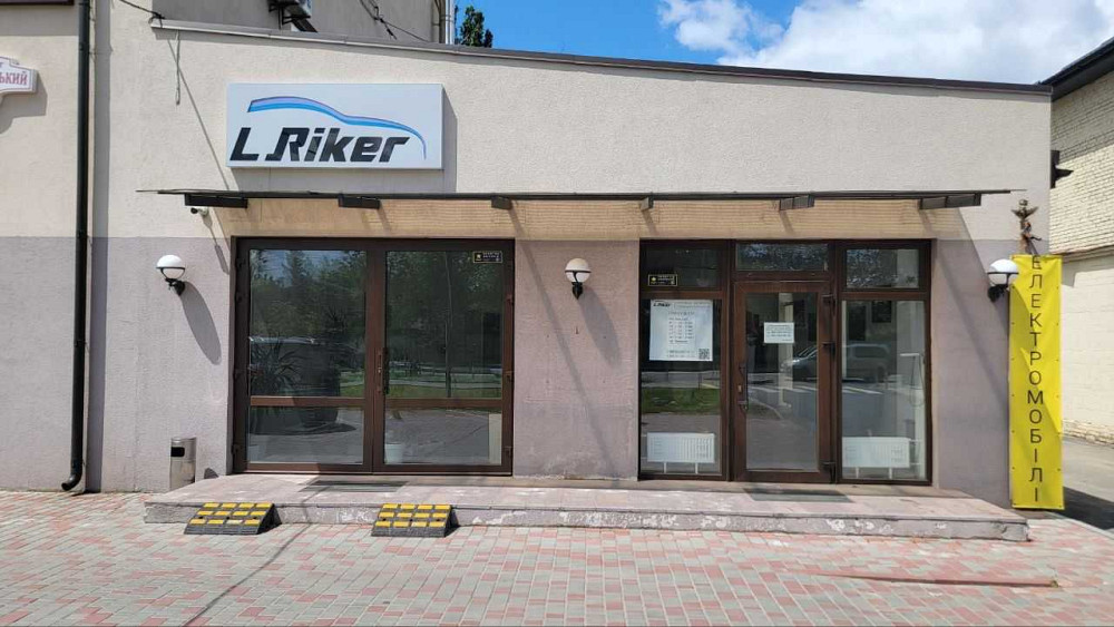 Чисте виробництво / шоурум / ательє 93м2 , Повітряних сил, 90 Київ - зображення 1