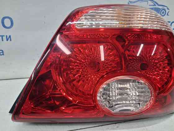 Фонарь задний внешний правый Mitsubishi Outlander CU 2.4 БЕНЗИН 4G69 2003 (б/у) Киев
