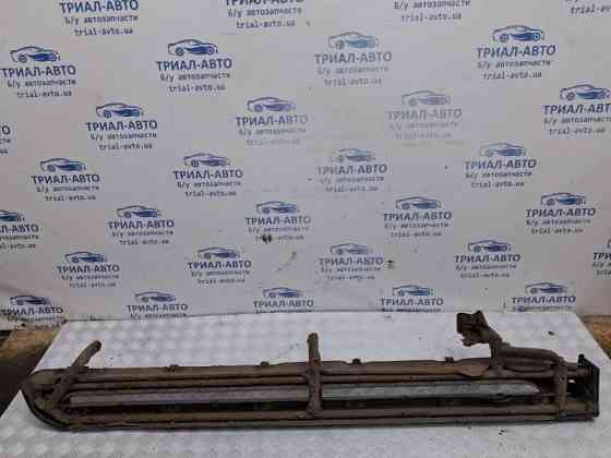 Подножка Mitsubishi Pajero Sport K9 3.0 БЕНЗИН 6G72 1996 прав. (б/у) Киев