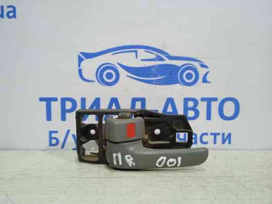Ручка двери внутреняя передняя правая Toyota Land Cruiser J100 4.7 1998 (б/у) Киев