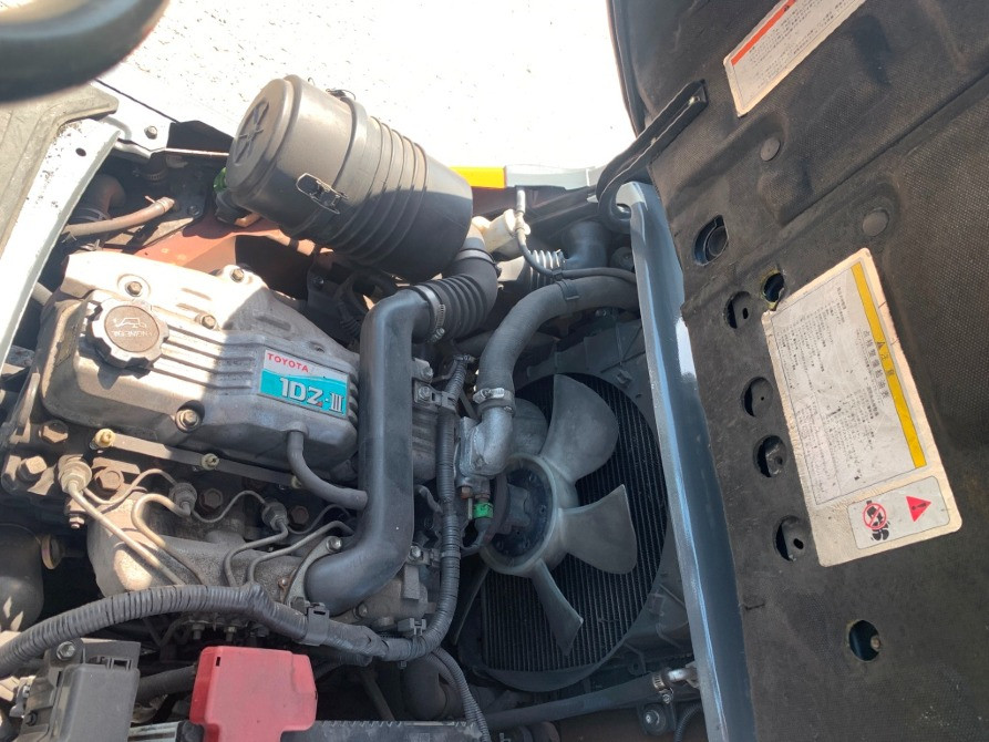 Дизельний навантажувач Toyota моделі 02-8FD15 з функцією бічного зсуву Київ - зображення 7