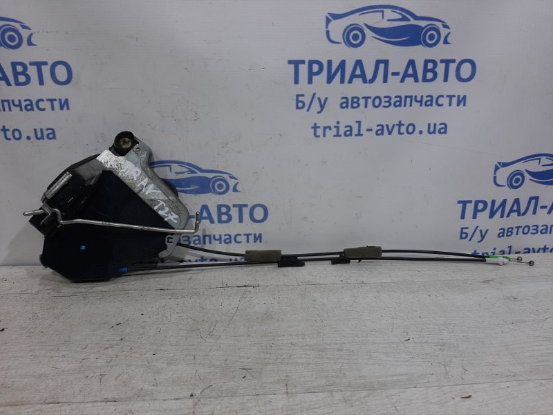 Замок двери передний правый Toyota Avensis T27 1.8 БЕНЗИН 2ZRFAE 2009 (б/у) Київ - зображення 1