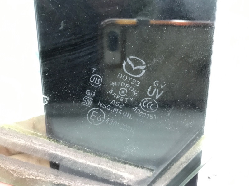 Стекло двери переднее левое Mazda 6 GJ 2.2 DIESEL 2012 (б/у) Київ - зображення 3