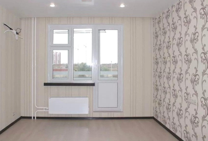 Поклейка обоев в Киеве Малярные работы Київ - зображення 1