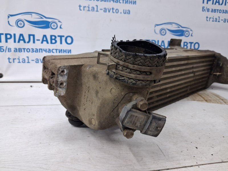 Радиатор интеркуллера Kia Sorento BL 2.5 DIESEL D4CB 2002 (б/у) Киев - изображение 3