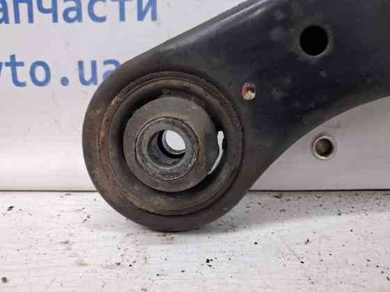 Рычаг правый Mitsubishi Outlander CU 2.4 БЕНЗИН 4G69 2003 (б/у) Київ