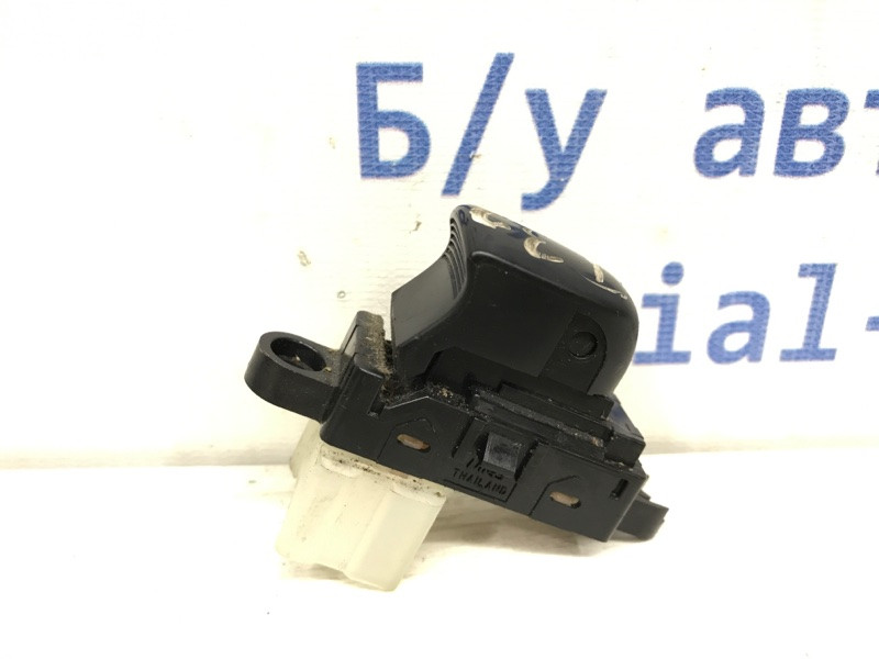 Кнопка стеклоподъемника Nissan X-Trail T32 1.6 DIESEL R9M 2014 (б/у) Київ - зображення 1