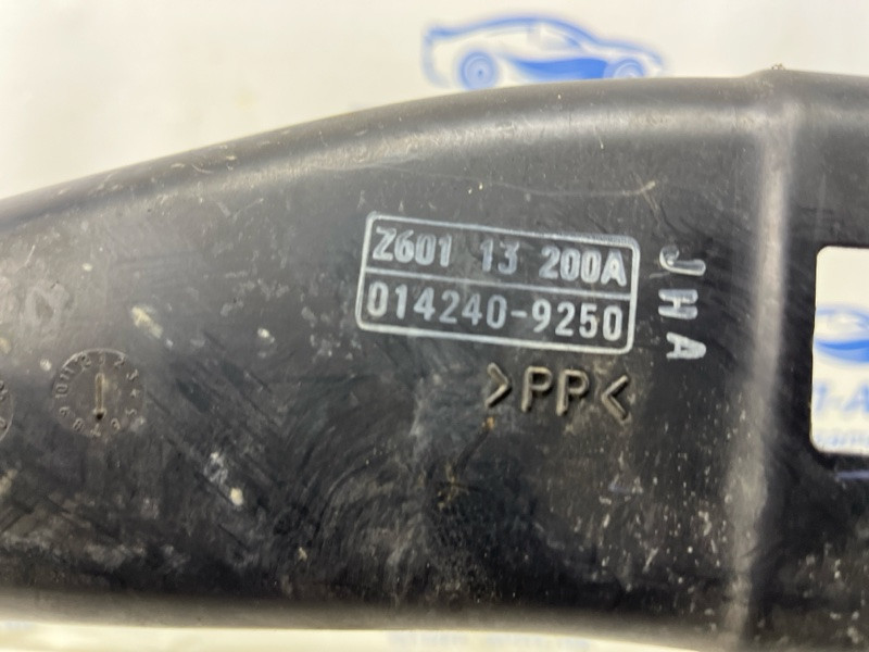 Воздухозаборник Mazda 3 2003-2009 Z601-13-200A (Арт. 81609) Київ - зображення 4