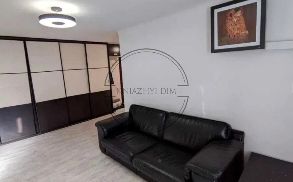 Продаж 2 кімнатної роздільної квартири КОД 21146112 Київ - зображення 1