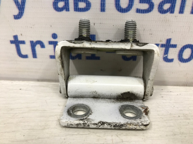 Петля крышки багажника Mitsubishi Outlander 2012-2021 MR987773 (Арт. 29694) Київ - зображення 1
