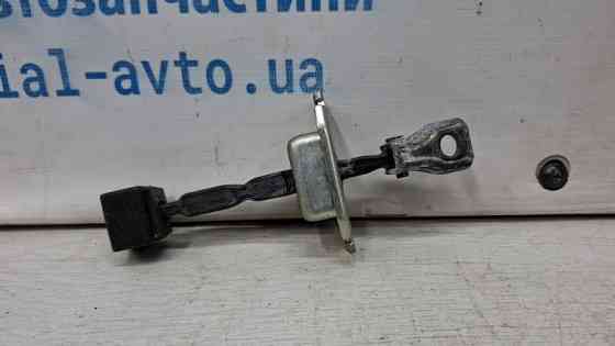 Ограничитель двери передний правый Mitsubishi Lancer 10 2.0 БЕНЗИН 4B11 2007 (б/у) Київ