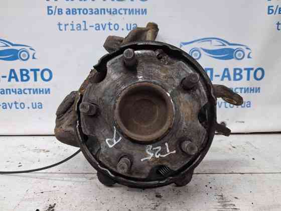 Цапфа задняя правая со ступицей Toyota Avensis T25 2.2 DIESEL 2ADFTV 2002 (б/у) Киев