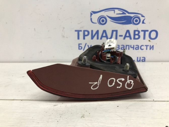Фонарь задний внутренний правый Infiniti Q50 V37 2.2 DIESEL OM651 2013 (б/у) Киев - изображение 4