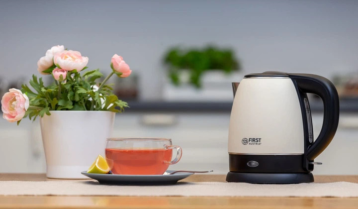 Чайник электрический First FA-5407-3-CR 1.2 л бежевый Київ - зображення 4