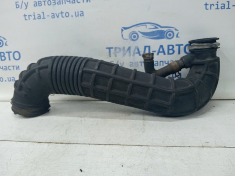 Патрубок воздушного фильтра SsangYong Korando C200 2.0 DIESEL D20DT 2010 (б/у) Киев - изображение 1