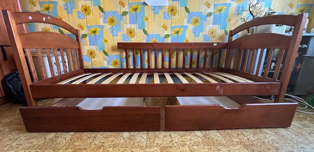Продам ліжечко деревʼяне з матрасом Киев - изображение 1