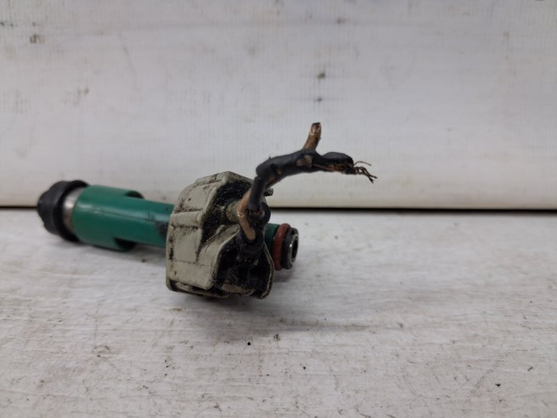 Форсунка топливная Toyota Camry XV40 2.4 БЕНЗИН 2AZFE 2006 (б/у) Киев - изображение 2