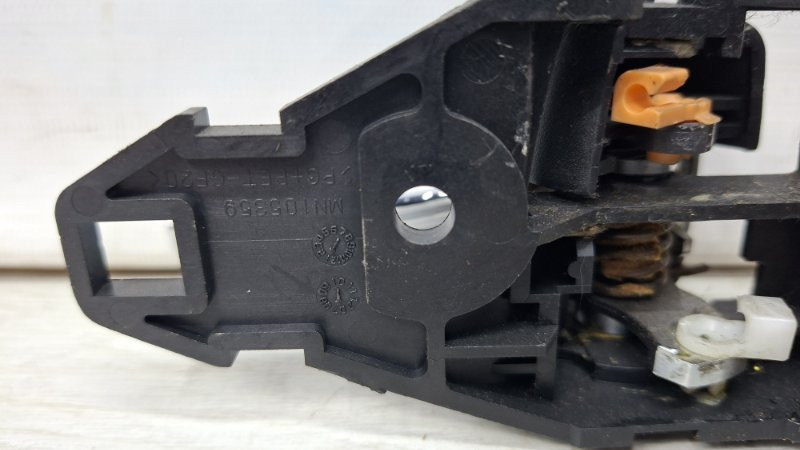 Ручка двери внутренняя левая Mitsubishi Lancer 10 2.0 БЕНЗИН 4B11 2007 (б/у) Київ - зображення 3
