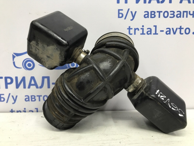 Патрубок воздушного фильтра Suzuki Grand Vitara JT 2.4 БЕНЗИН J24B 2005 (б/у) Київ - зображення 1