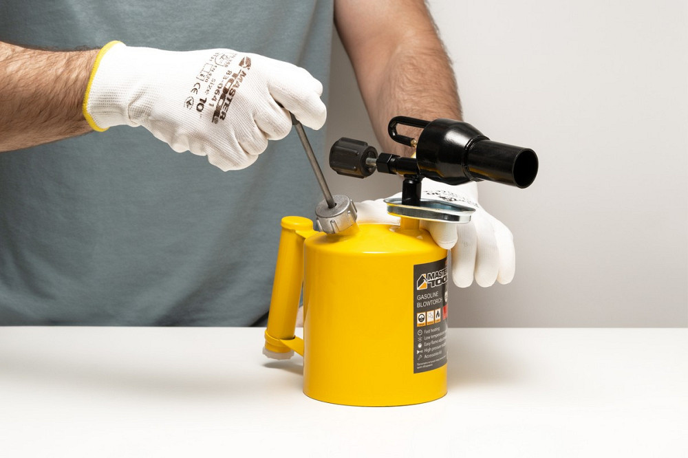 Лампа паяльная бензиновая MASTERTOOL 1.0 л 1100°С 32 мм 1200 г/час 0.25 МПа 44-5210 Харків - зображення 4