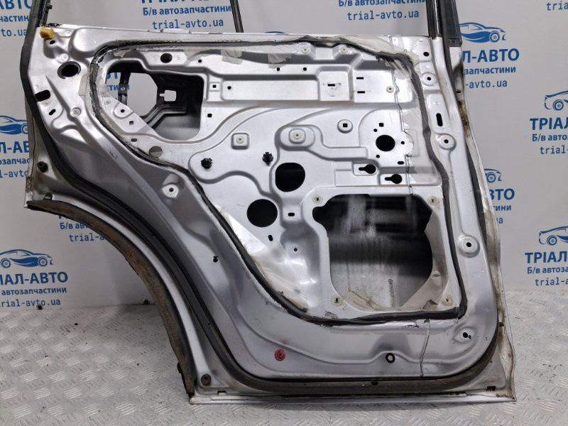 Дверь задняя левая Mitsubishi Pajero Wagon 3 3.2 ДИЗЕЛЬ 4M41 1999 (б/у) Киев - изображение 10