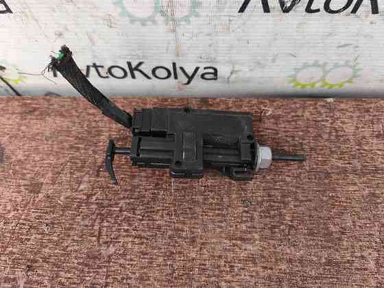 Электропривод лючка бензобака Renault Kangoo 2008-2021 (8200313376) Ковель