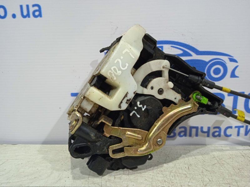 Замок двери задний левый Mitsubishi L200 KB 2.5 ДИЗЕЛЬ 4D56U 2006 (б/у) Киев - изображение 2