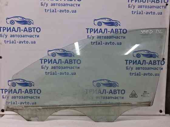 Стекло двери переднее левое Kia Ceed ED 1.6 DIESEL D4FB 2006 (б/у) Киев