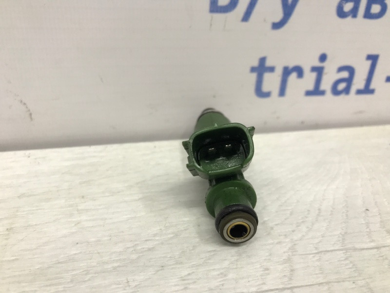 Форсунка топливная Toyota Avensis T25 1.8 БЕНЗИН 1ZZFE 2002 (б/у) Киев - изображение 2