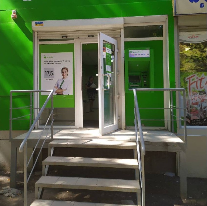 Продам. Магазин 69 м.кв. Тополь-2 Дніпро - зображення 2